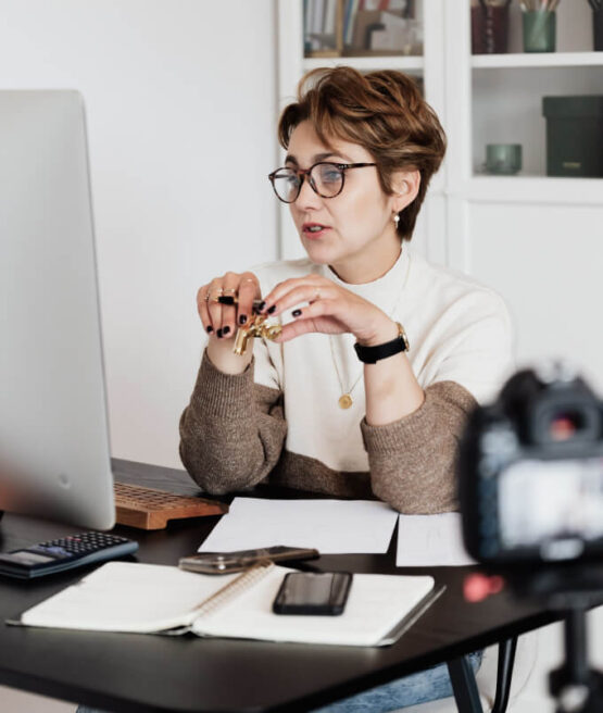 pexels-karolina-grabowska-4491461 1 (1)